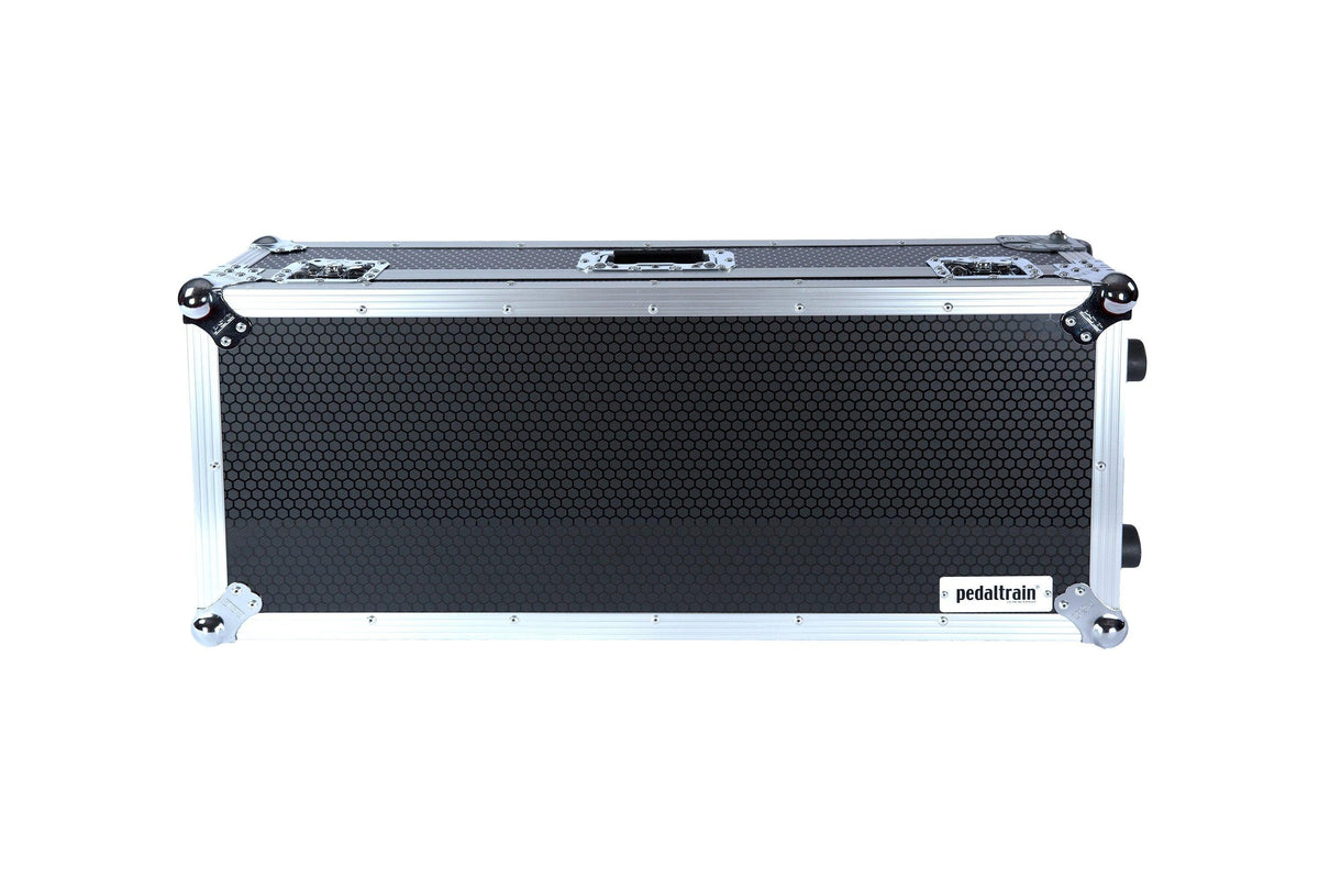 Pedaltrain JR MAX with Wheeled Tour Case in Black Honeycomb Finish - Pedaltrain - 4 Rails, 8&quot; Incline, Black Honey Comb, Classic Series, Pedal Board w/ Tour Case, Pedal Board w/ Wheeled Tour Case, Tour case - KO Music Marketing