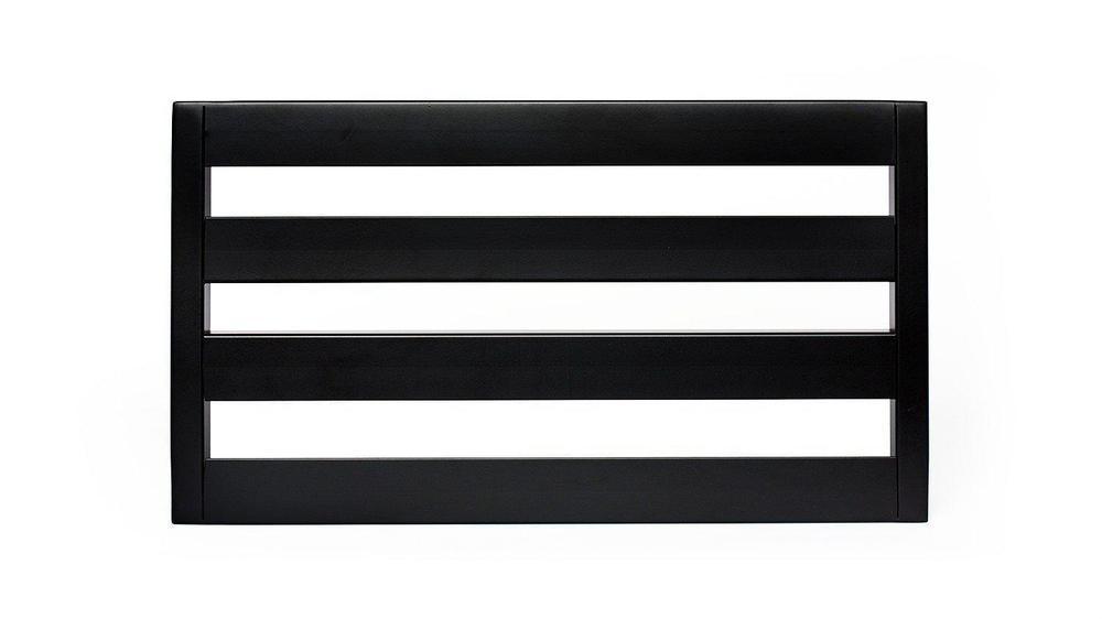 Pedaltrain Classic 1 with Soft Case - Pedaltrain - 4 Rails, 8&quot; Incline, Classic Series, Pedal Board w/ Soft Case, Soft Case, Width: 20&quot;-24&quot; - KO Music Marketing