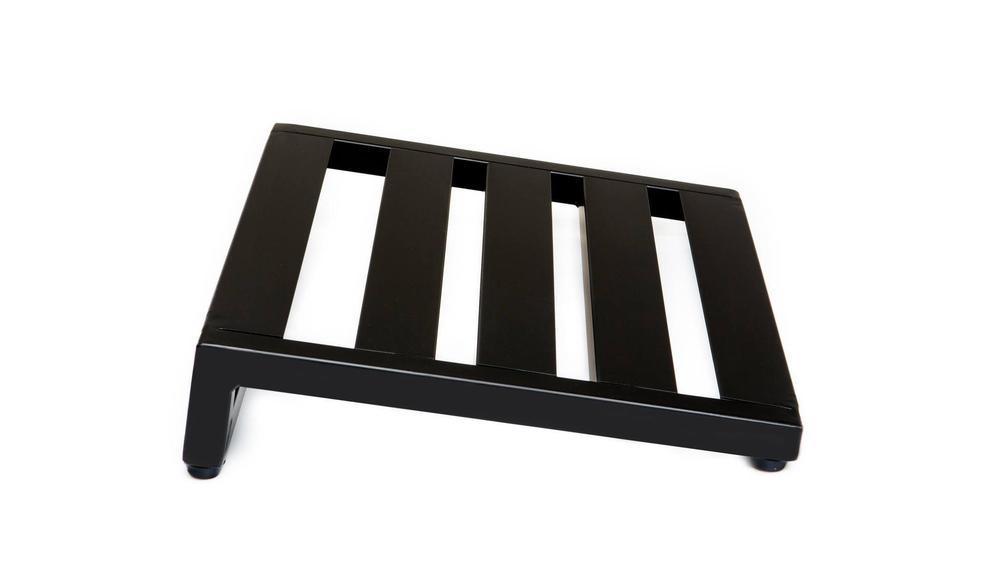 Pedaltrain Novo 18 with Tour Case - Pedaltrain - 5 Rails, 8&quot; Incline, Novo Series, Pedal Board w/ Tour Case, Tour Case, Width: 14&quot;-18&quot; - KO Music Marketing